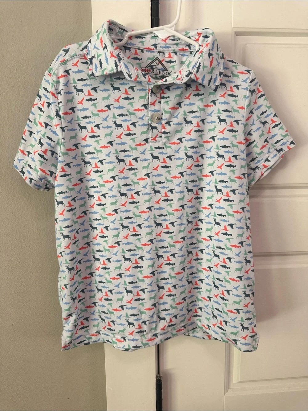 Burlebo Boys Small retired print shirt